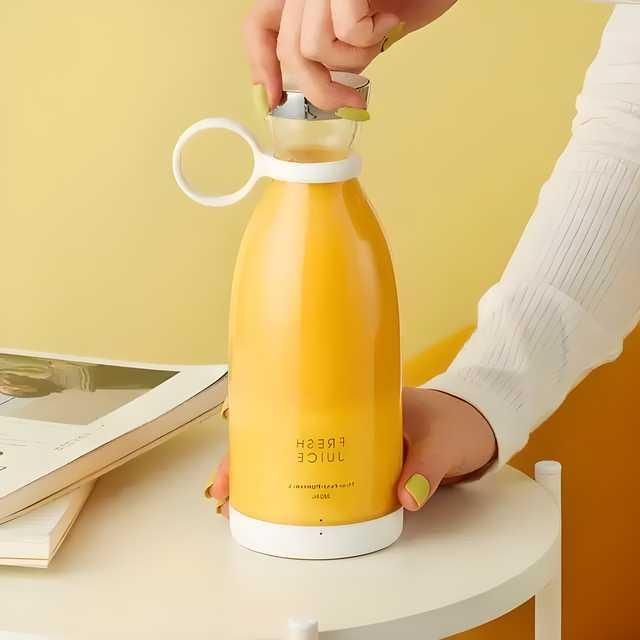 Portable Smoothie Blender – Fresh Juices & Shakes On-the-Go